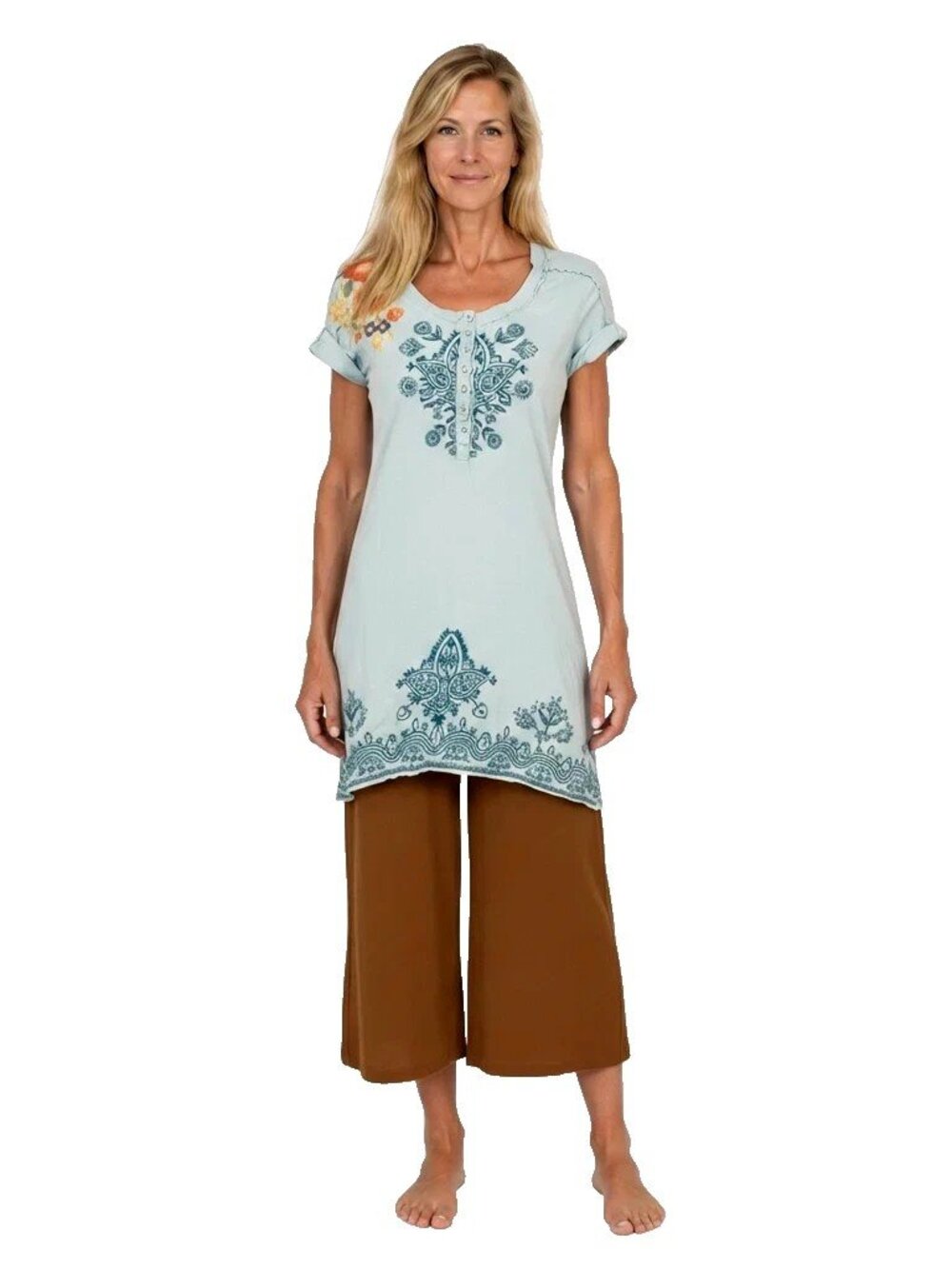 Johnny Was JW Los Angeles Blue Embroidered Sharkbite Hem Short Sleeved Top Small